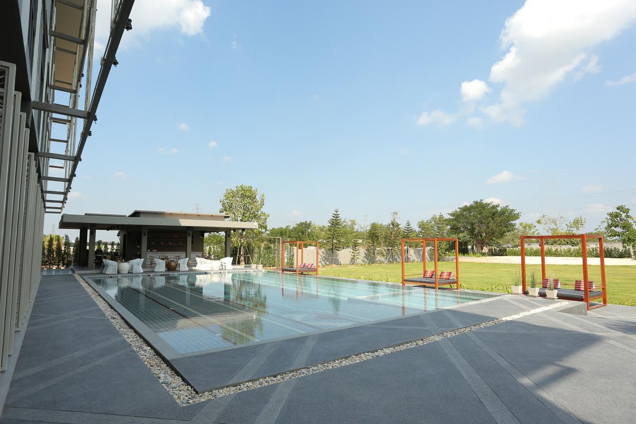 Navela Hotel & Convention Ratchaburi Exterior foto