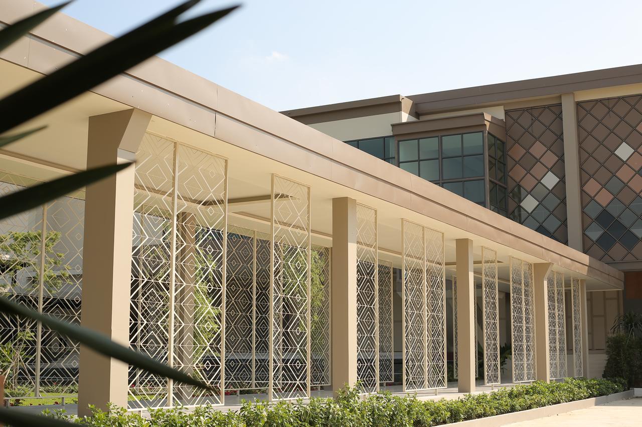 Navela Hotel & Convention Ratchaburi Exterior foto